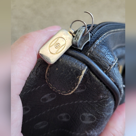 RARE Vintage Gucci pattern anniversary collection bag *flawed* - Picture 8 of 16